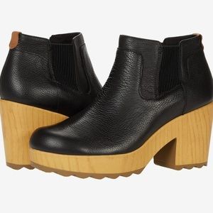 Dr Scholls black leather wild about heeled platform booties size 11 new